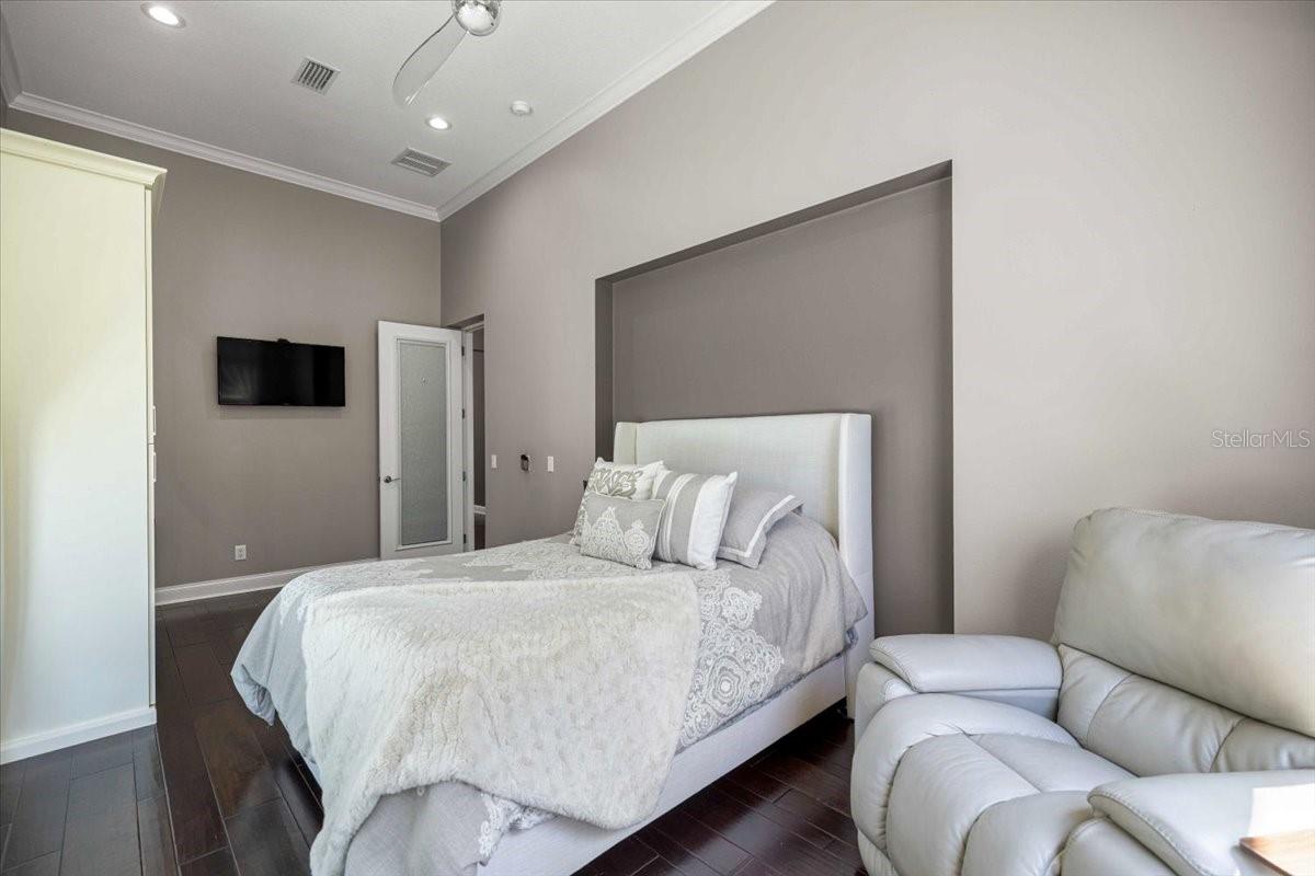 COUNTRY CLUB/OCALA UN 01 - Residential
