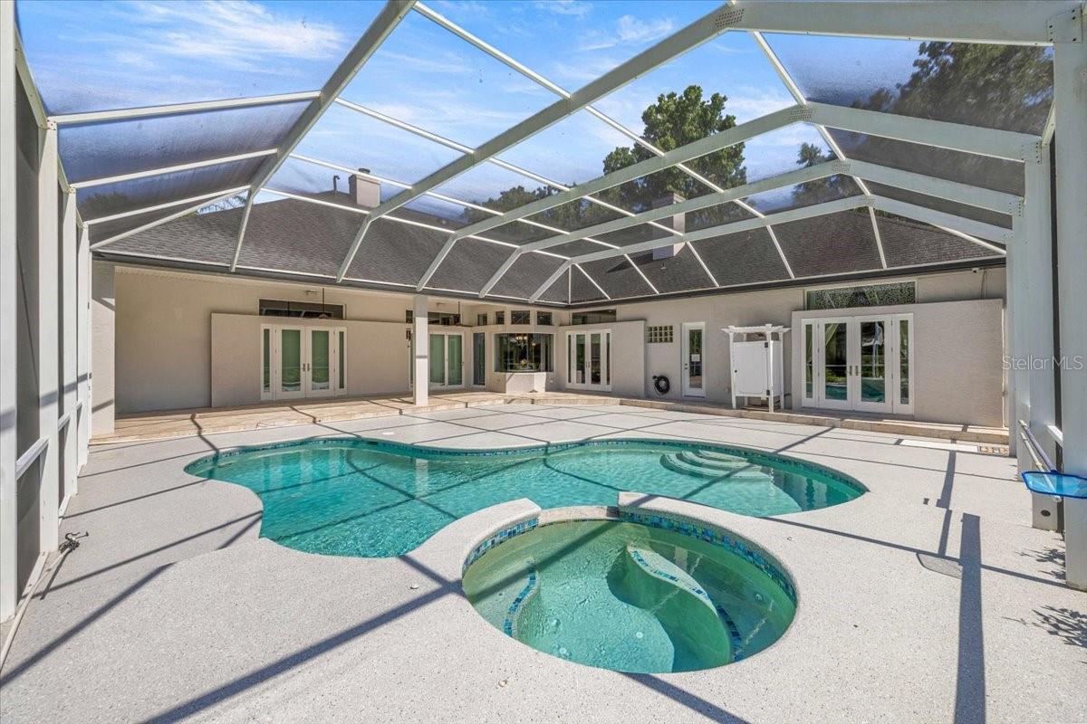 COUNTRY CLUB/OCALA UN 01 - Residential