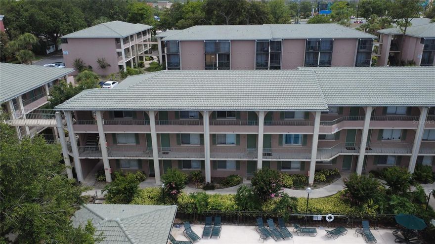 Stylish 1-bedroom, 1-bath condo just minutes from the heart of Orlando! This bright and cozy unit is perfect for first-time buyers or investors, featuring a spacious layout and access to resort-style amenities—including a tennis court for active living. Nestled in a prime location close to shopping, dining, and major highways, this gem offers the perfect blend of comfort and convenience. Don’t miss out on this incredible opportunity!
