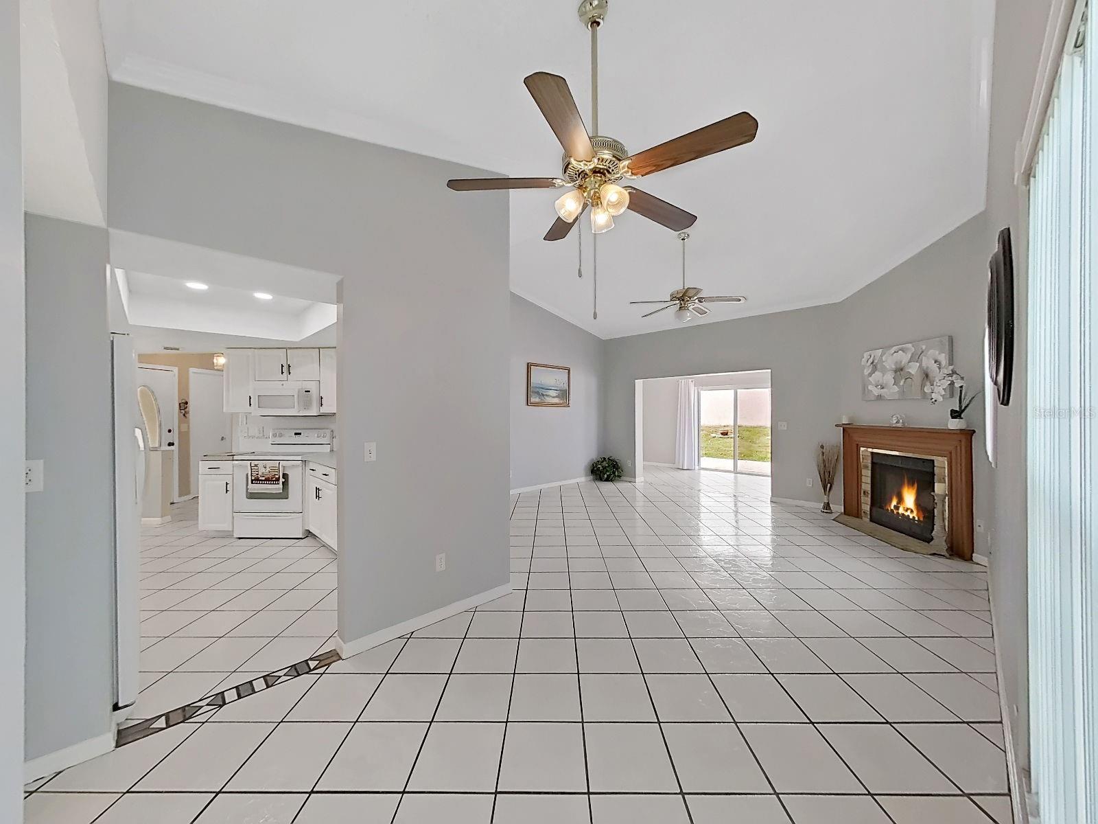 WHISPER LAKE SUB - Residential Lease