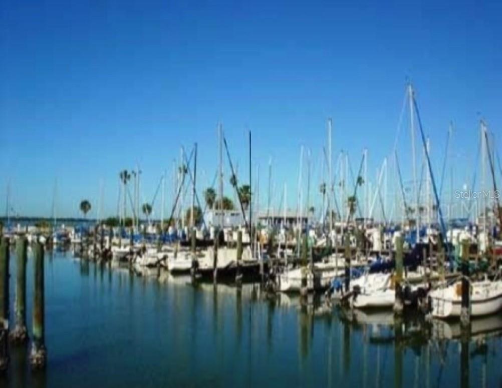 WHISPER LAKE SUB - Residential Lease