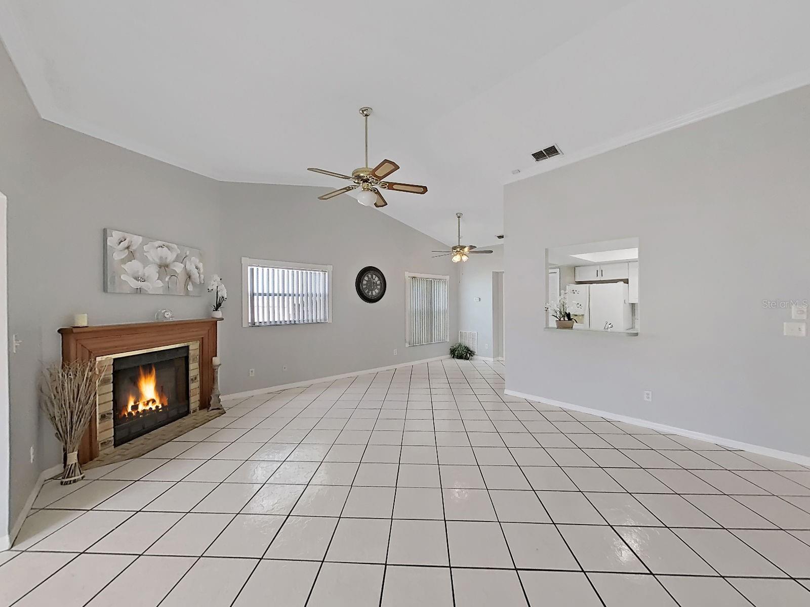 WHISPER LAKE SUB - Residential Lease