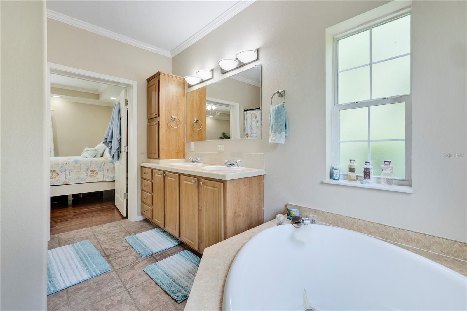 VENETIAN ISLES SUB - Residential