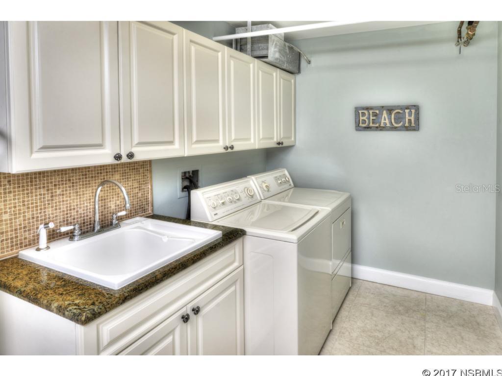 Aliki Forum - Residential