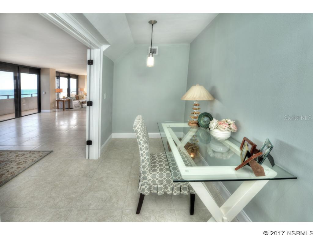 Aliki Forum - Residential