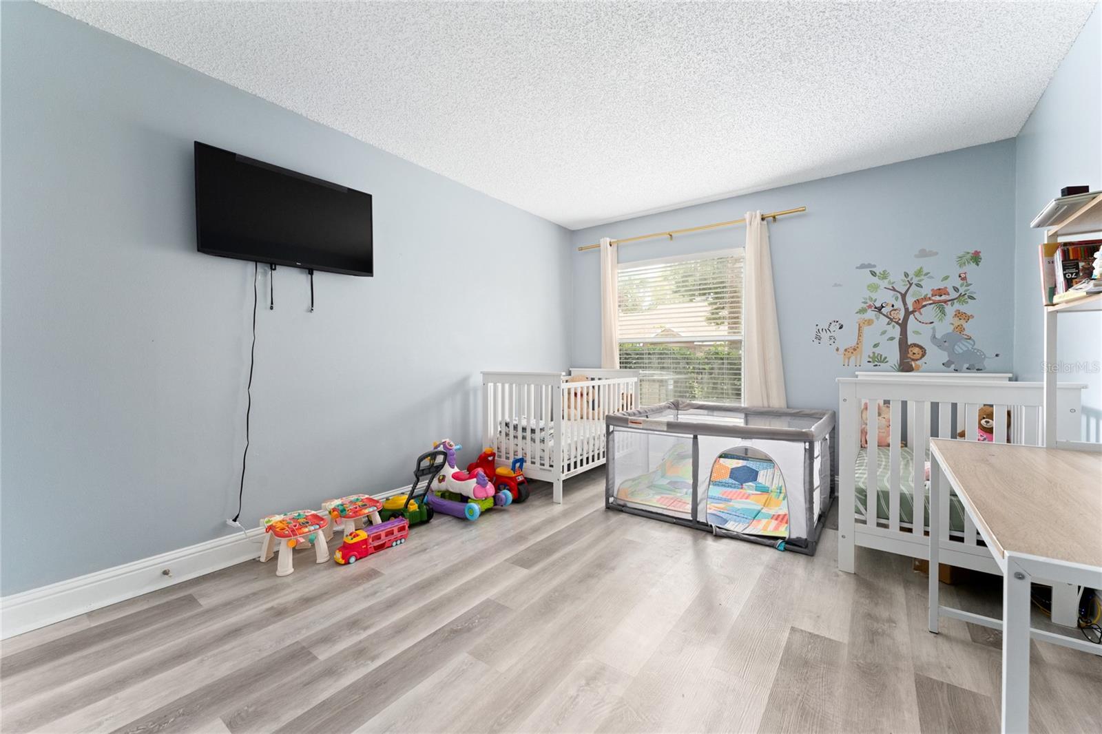 SIESTA LAGO CONDOS - Residential