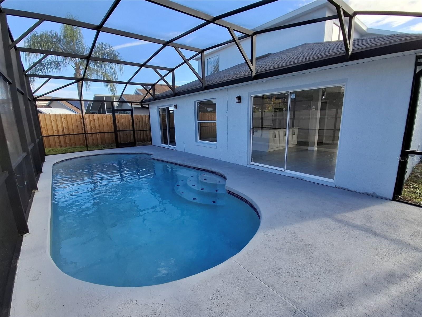 1518 AVLEIGH CIRCLE