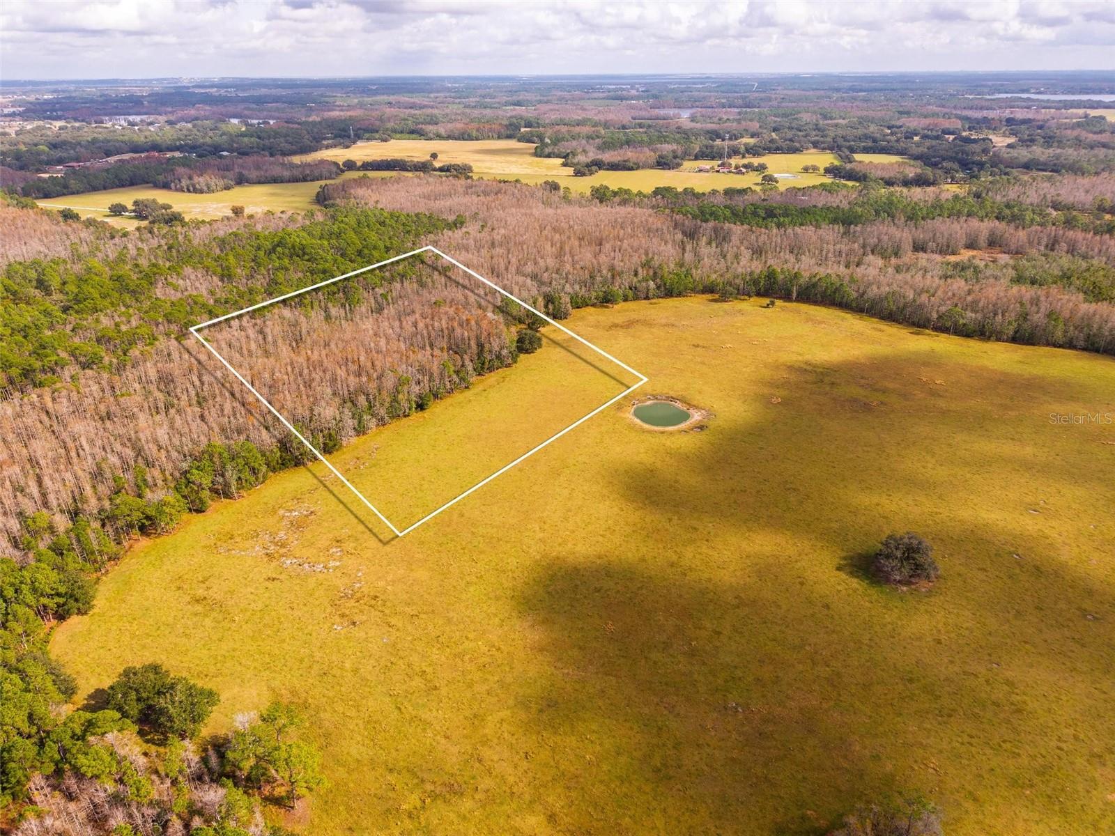 GROVELAND FARMS 30-23-25 - Land