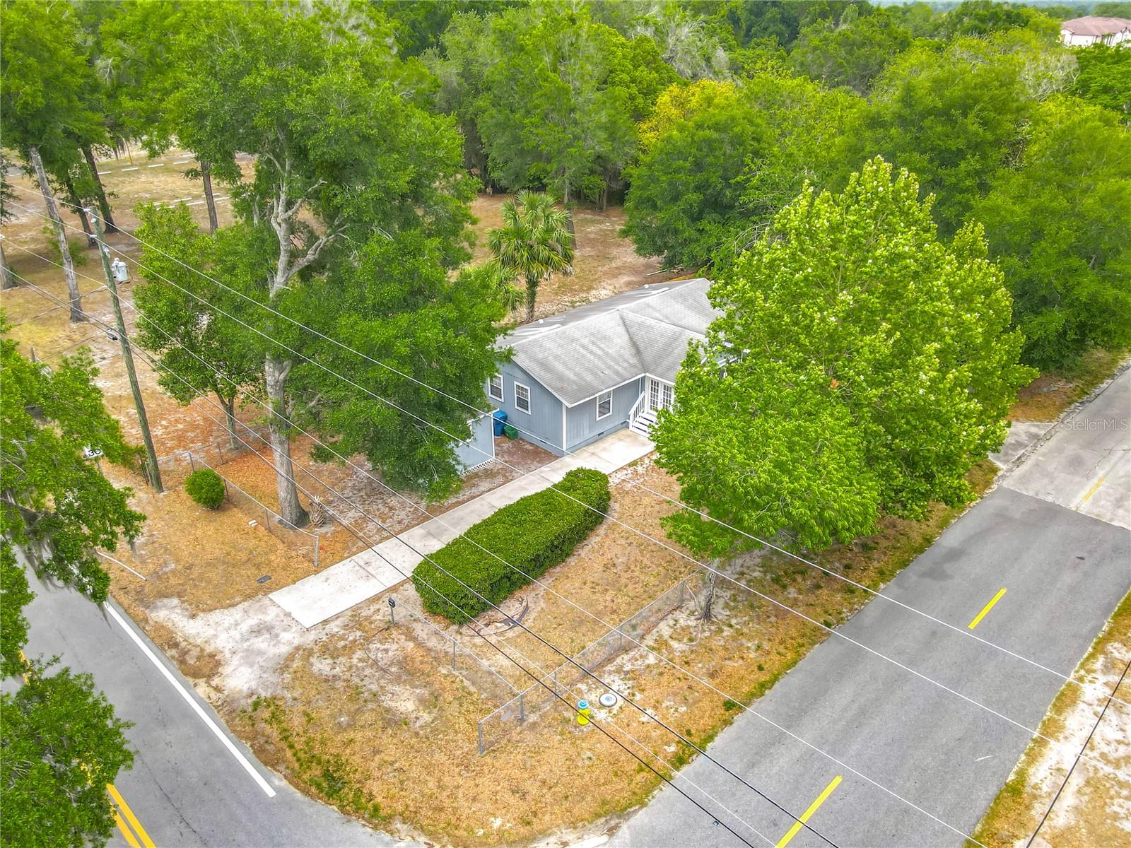 499 W BERESFORD ROAD