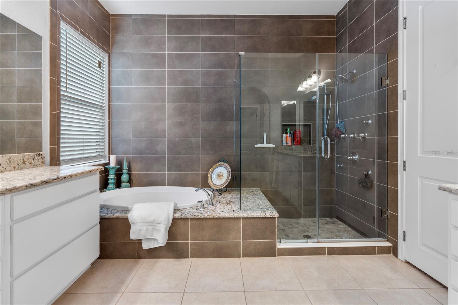 ESTANCIA PH 1A - Residential