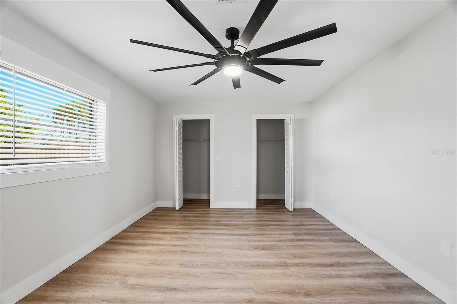 VENICE GARDENS - Residential