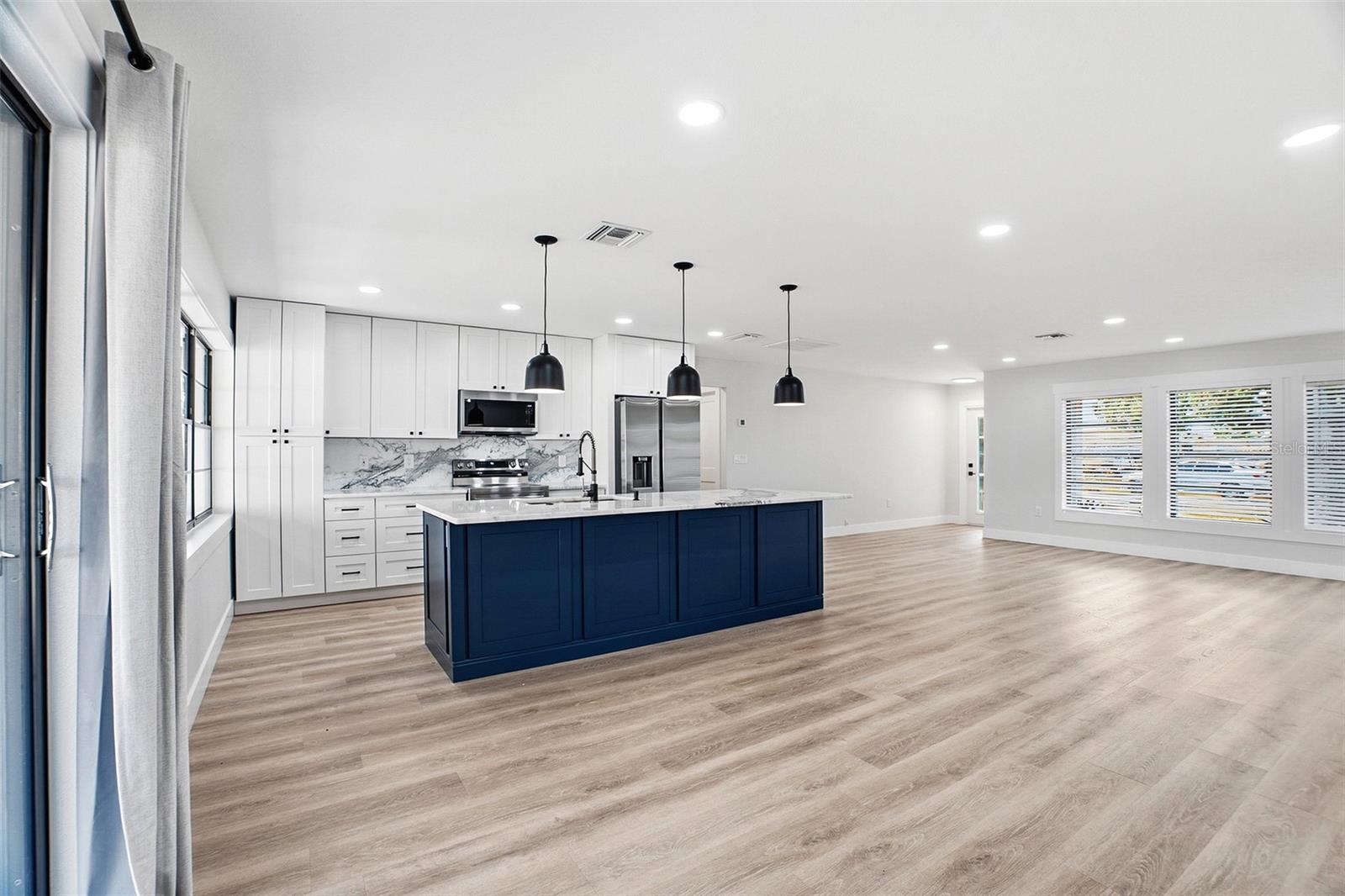 VENICE GARDENS - Residential