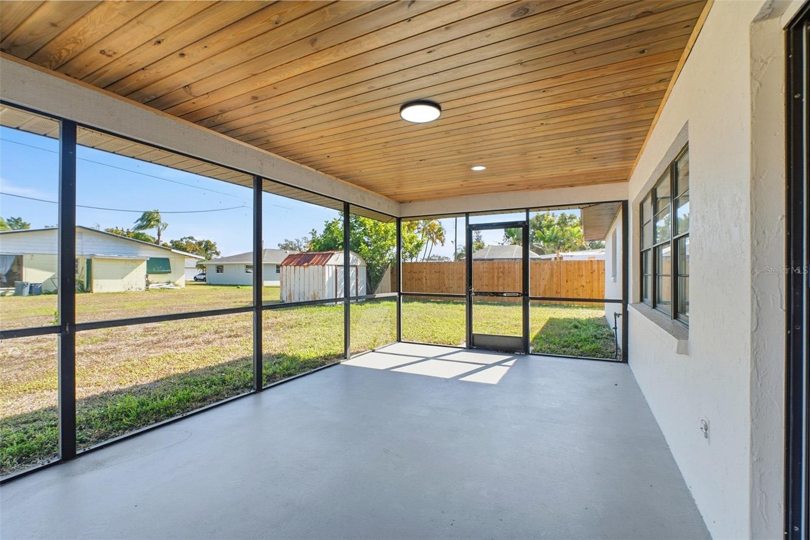 VENICE GARDENS - Residential