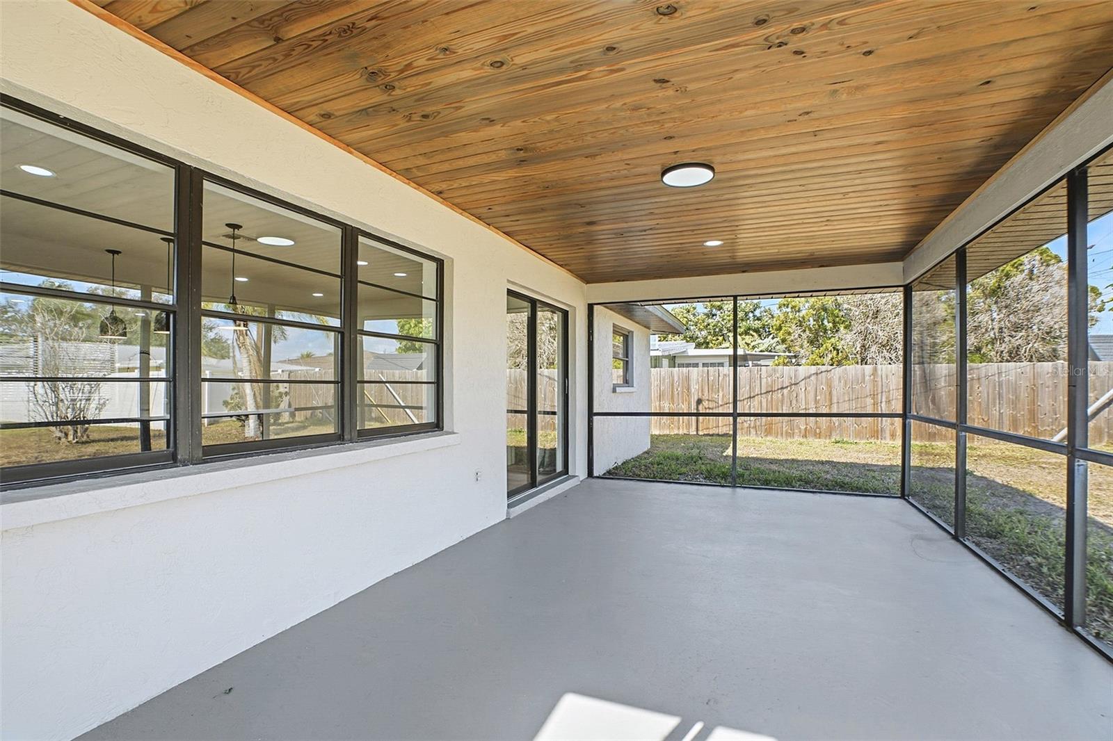 VENICE GARDENS - Residential