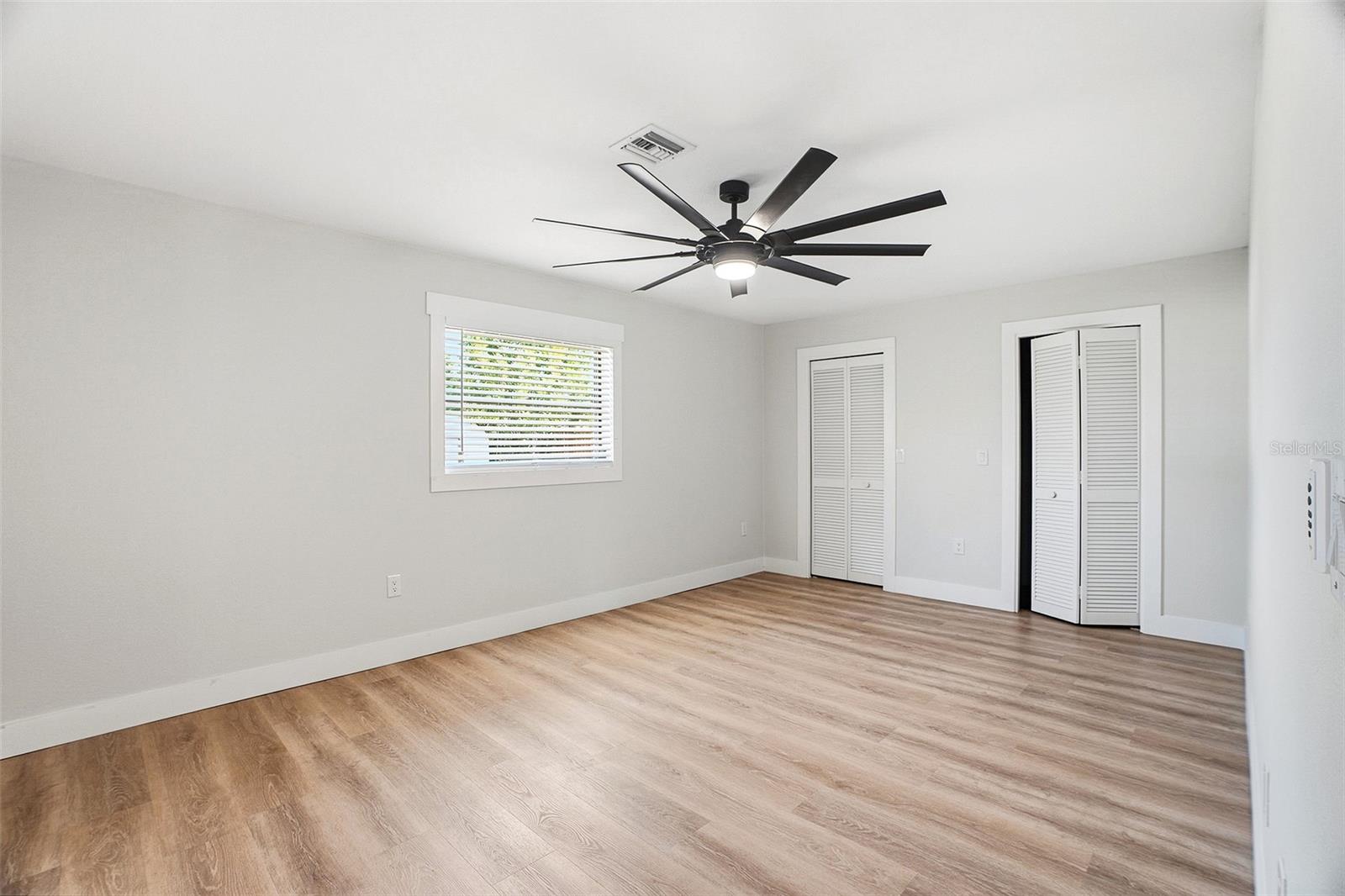 VENICE GARDENS - Residential