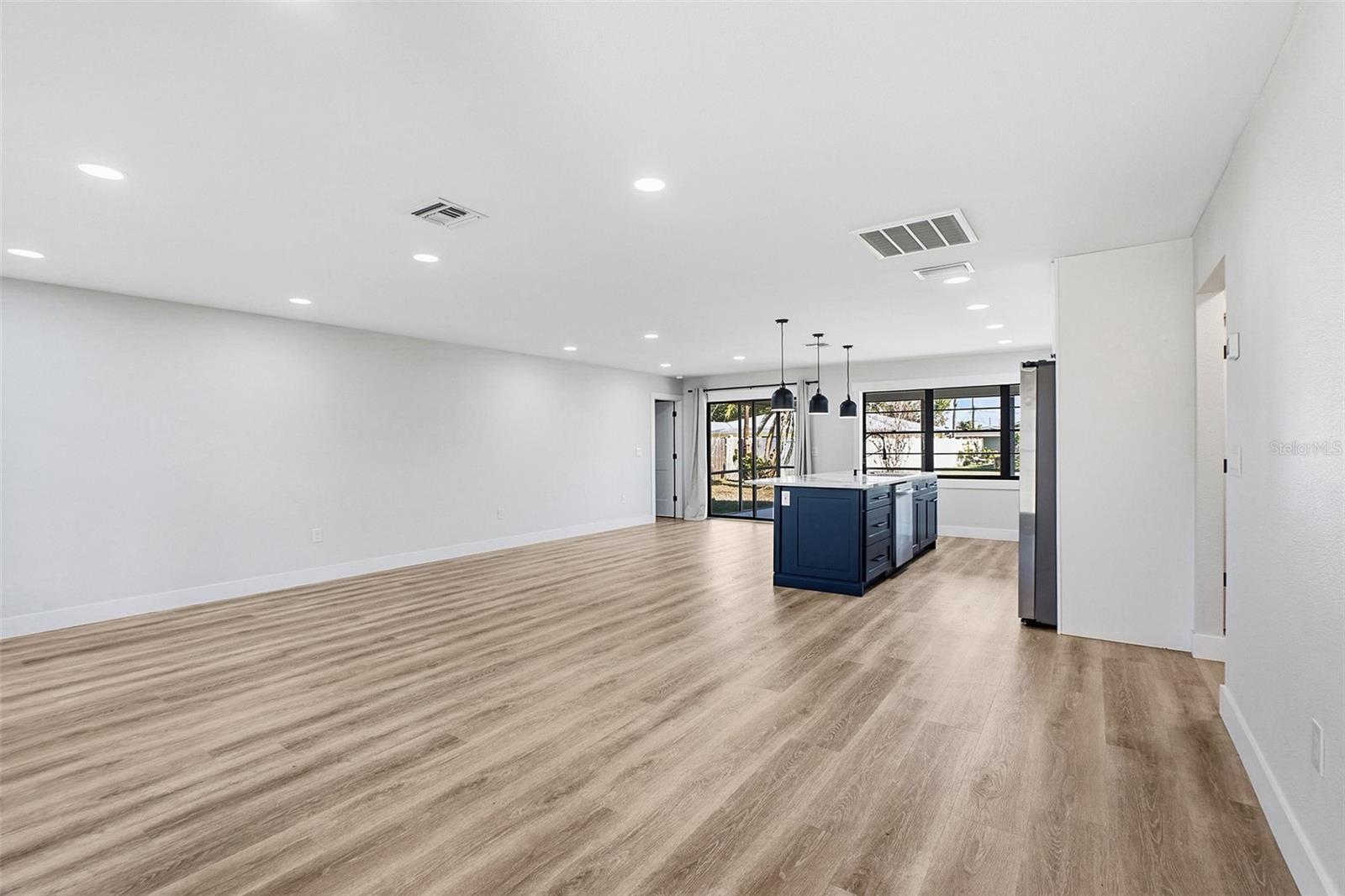 VENICE GARDENS - Residential