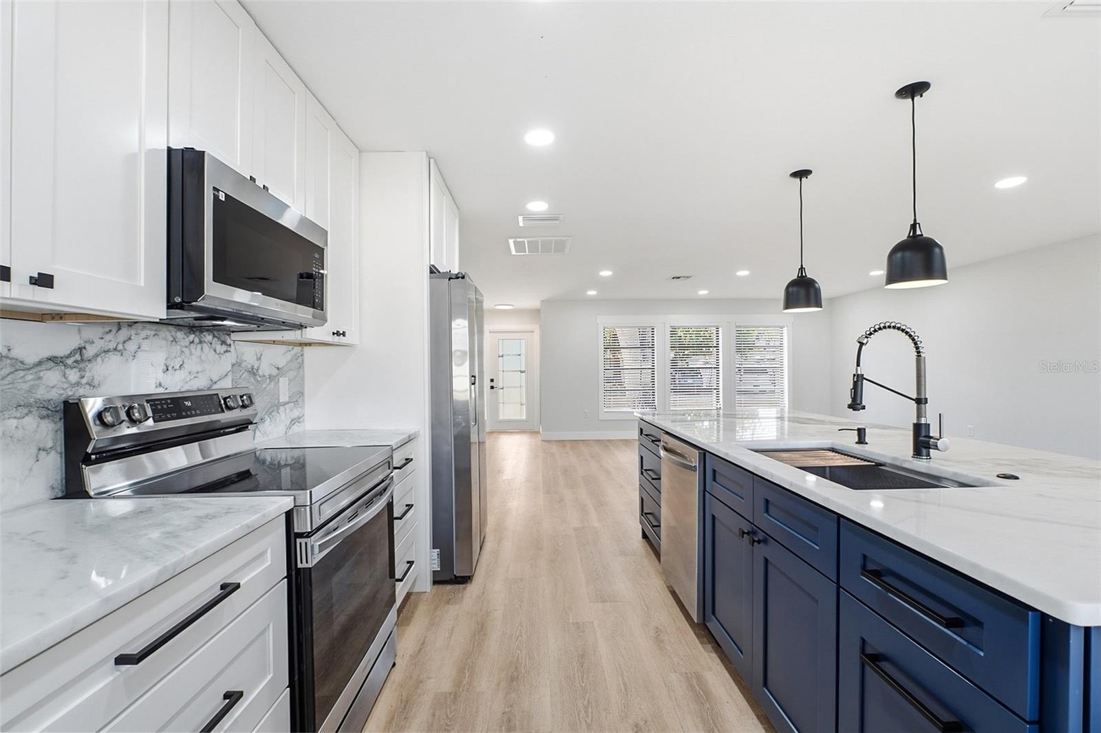 VENICE GARDENS - Residential