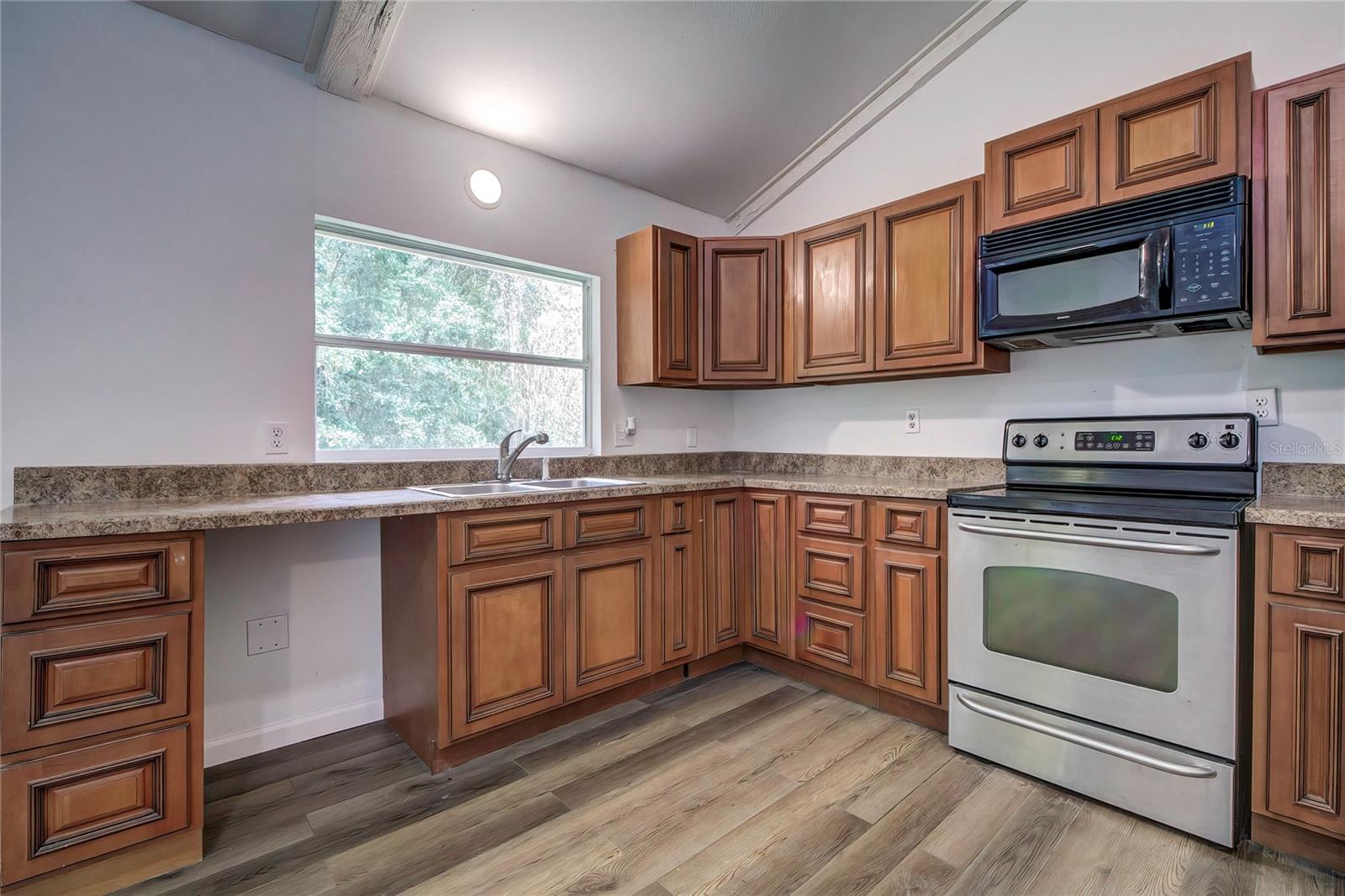 PONCE DELEON TO CO LINE (C981) - Residential