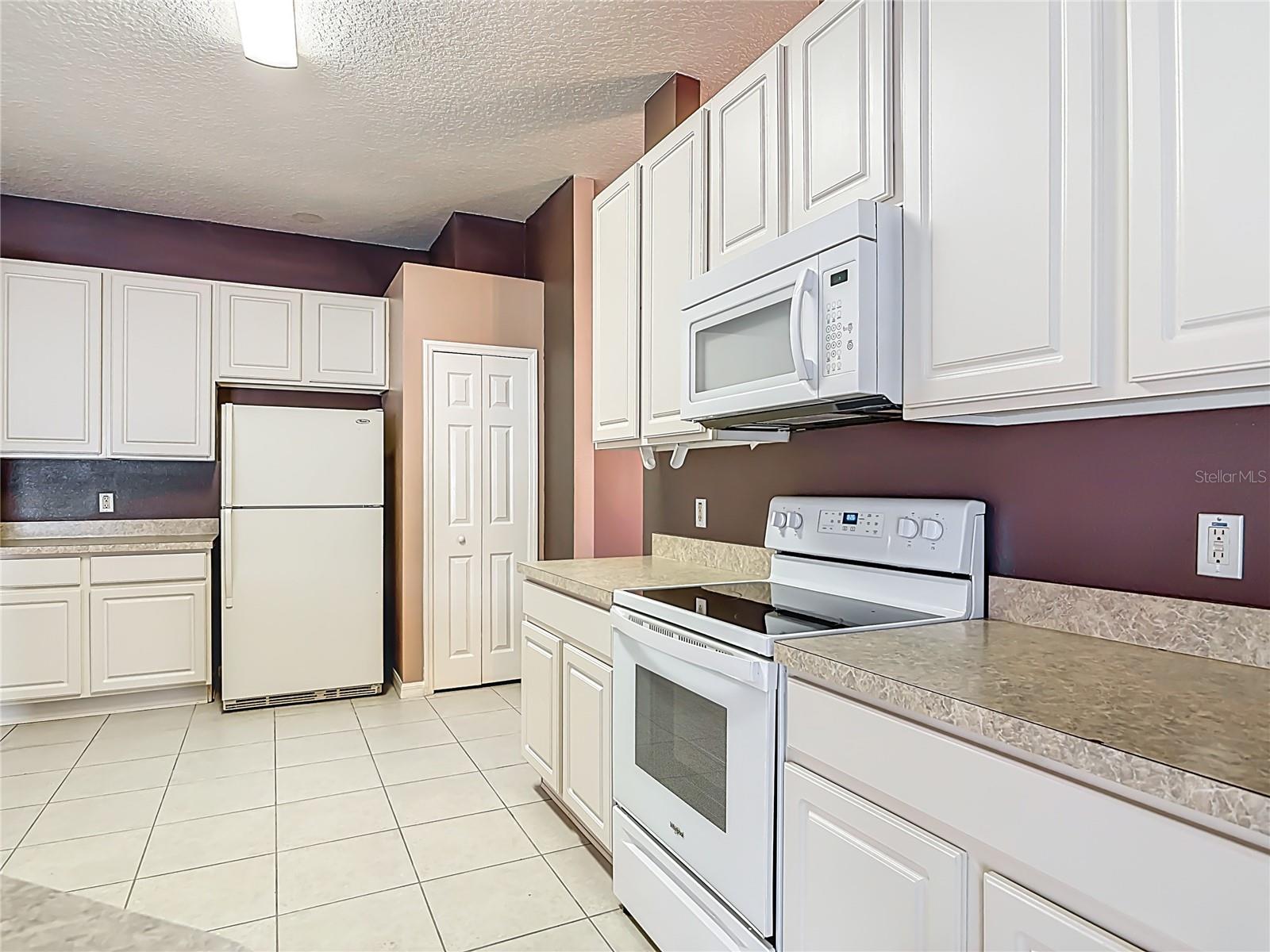 DELTONA LAKES UNIT 07 - Residential