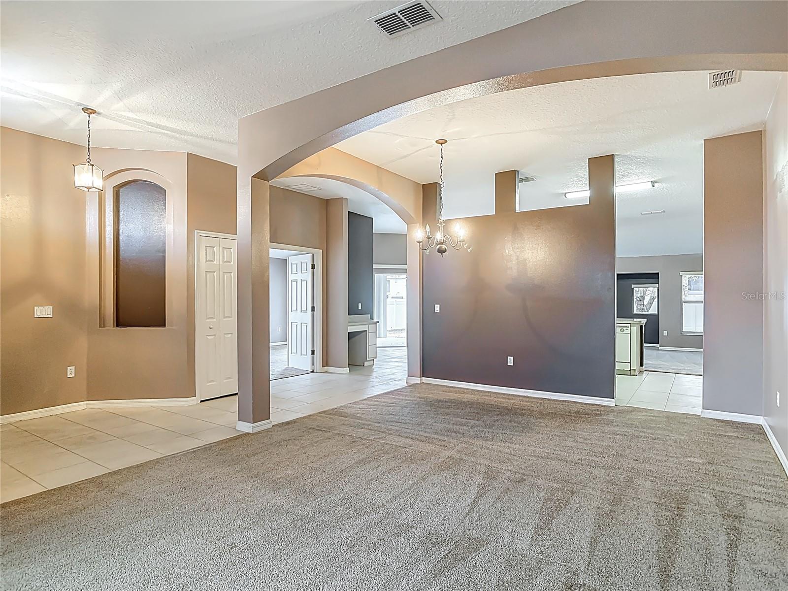 DELTONA LAKES UNIT 07 - Residential