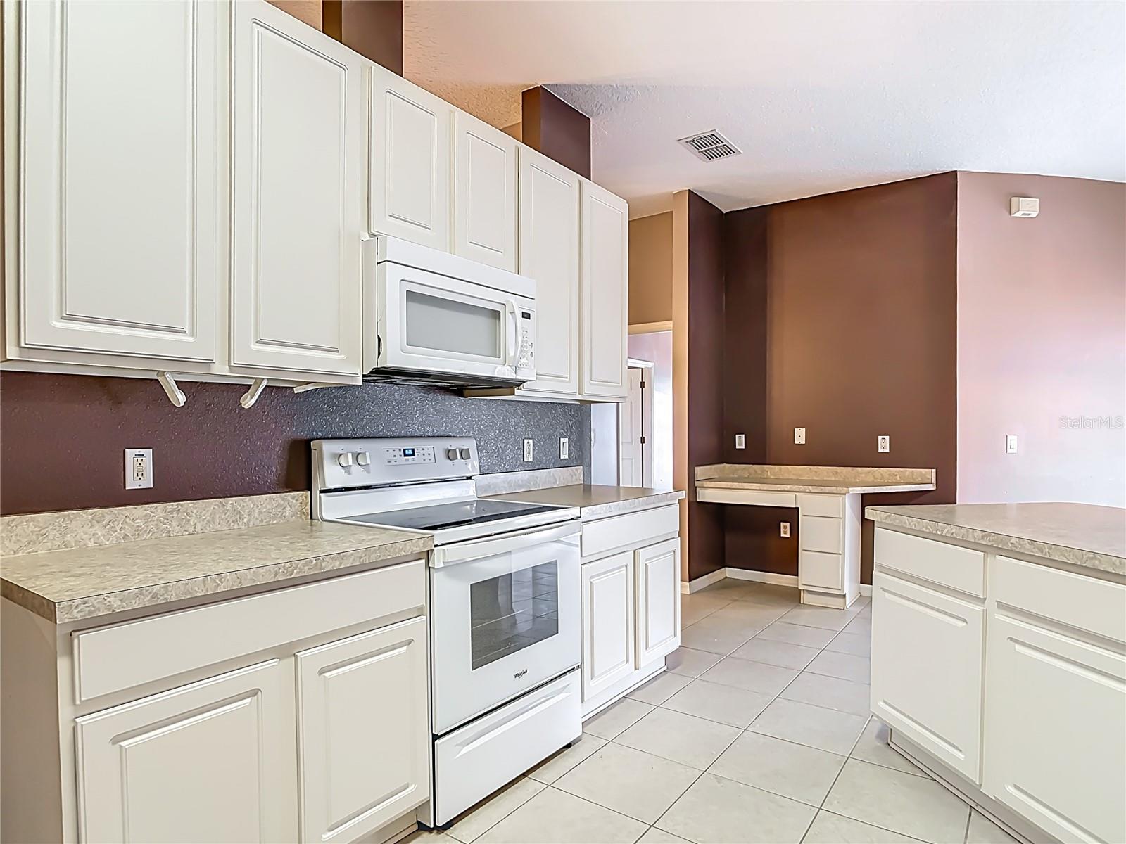 DELTONA LAKES UNIT 07 - Residential