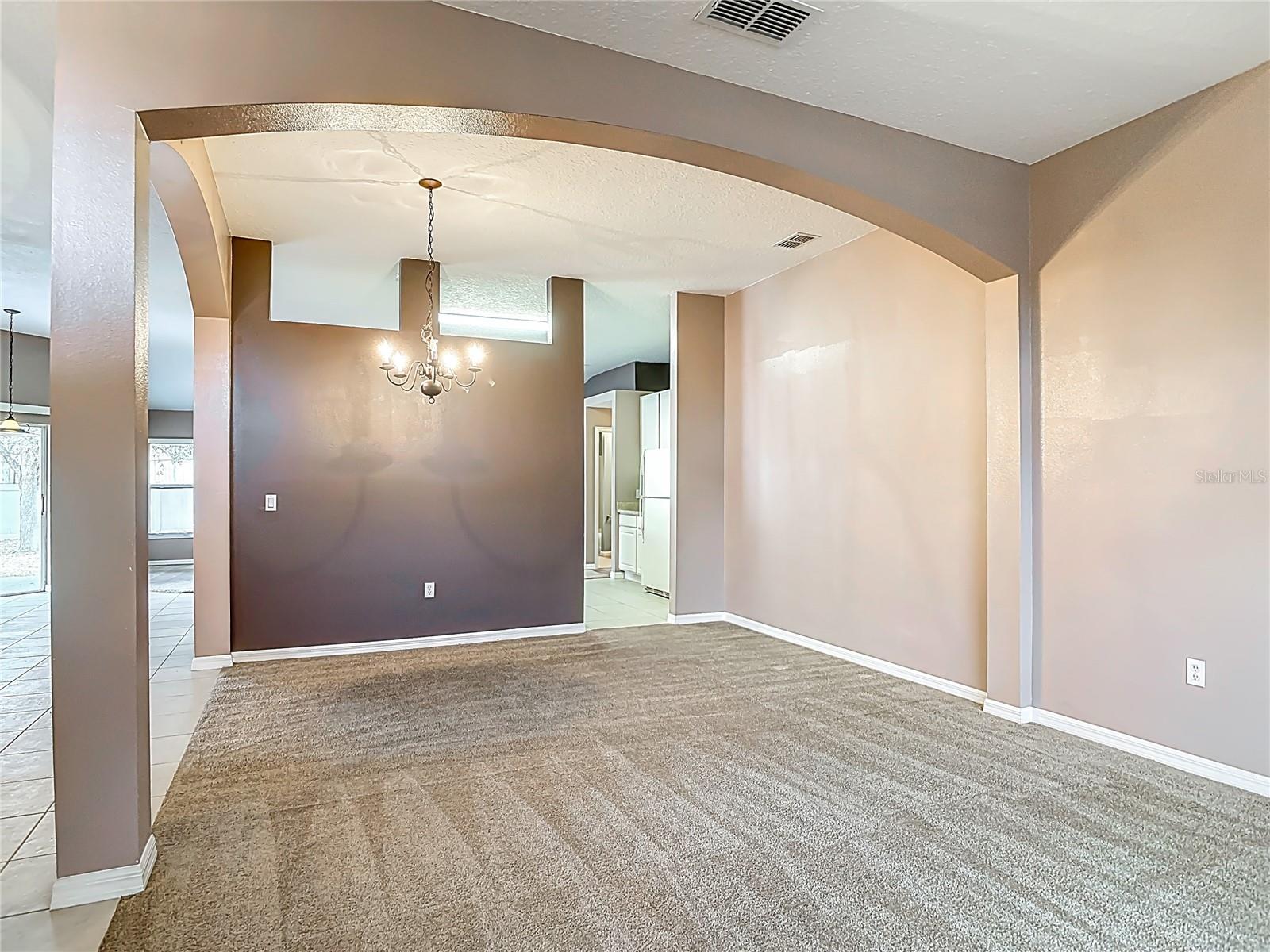 DELTONA LAKES UNIT 07 - Residential