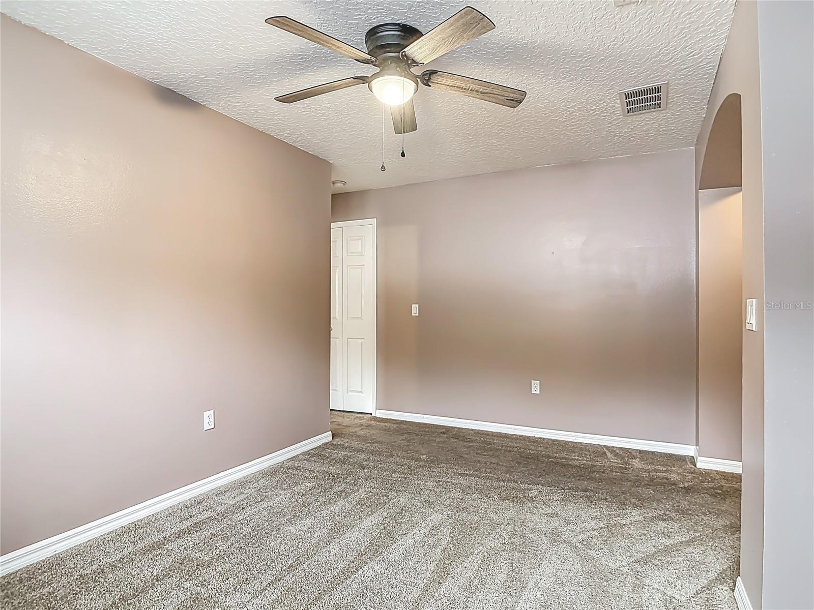 DELTONA LAKES UNIT 07 - Residential