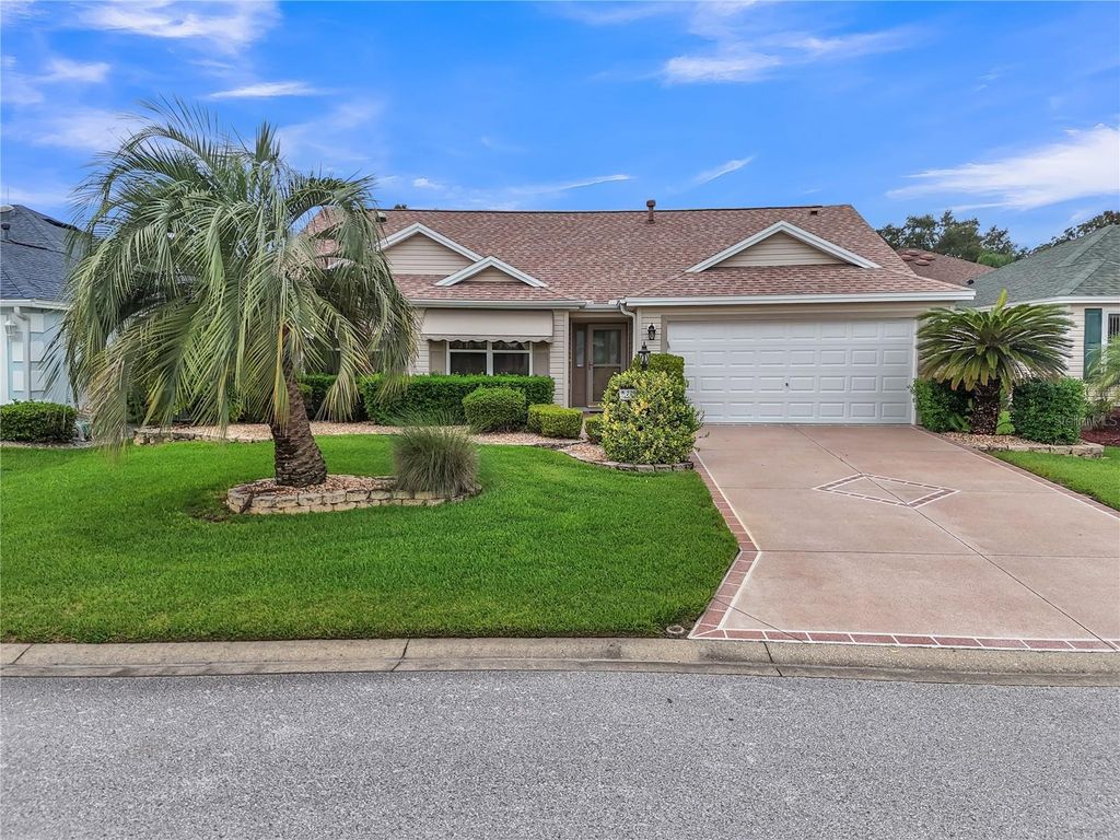 Photo of 7796 SE 168th Lone Oak Loop, The Villages, FL 32162 (MLS # OM709769)