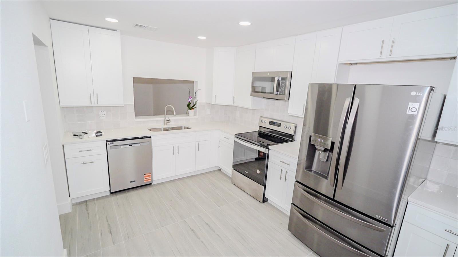 4368 S LAKE PARKWAY 203