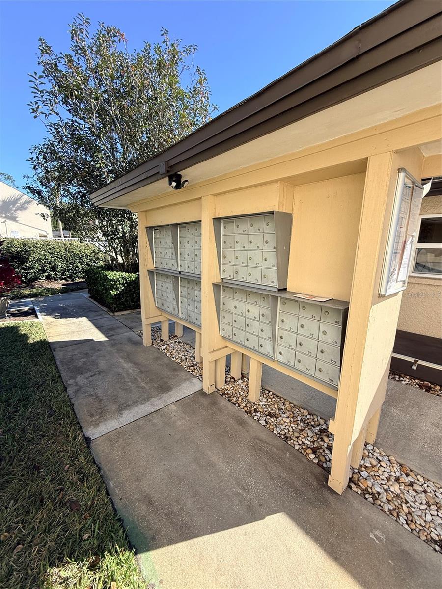 DELAND OAKS CONDO - Residential Lease