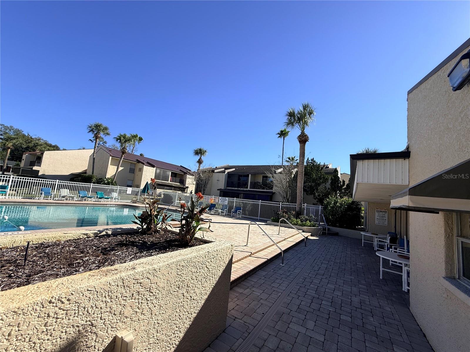 DELAND OAKS CONDO - Residential Lease