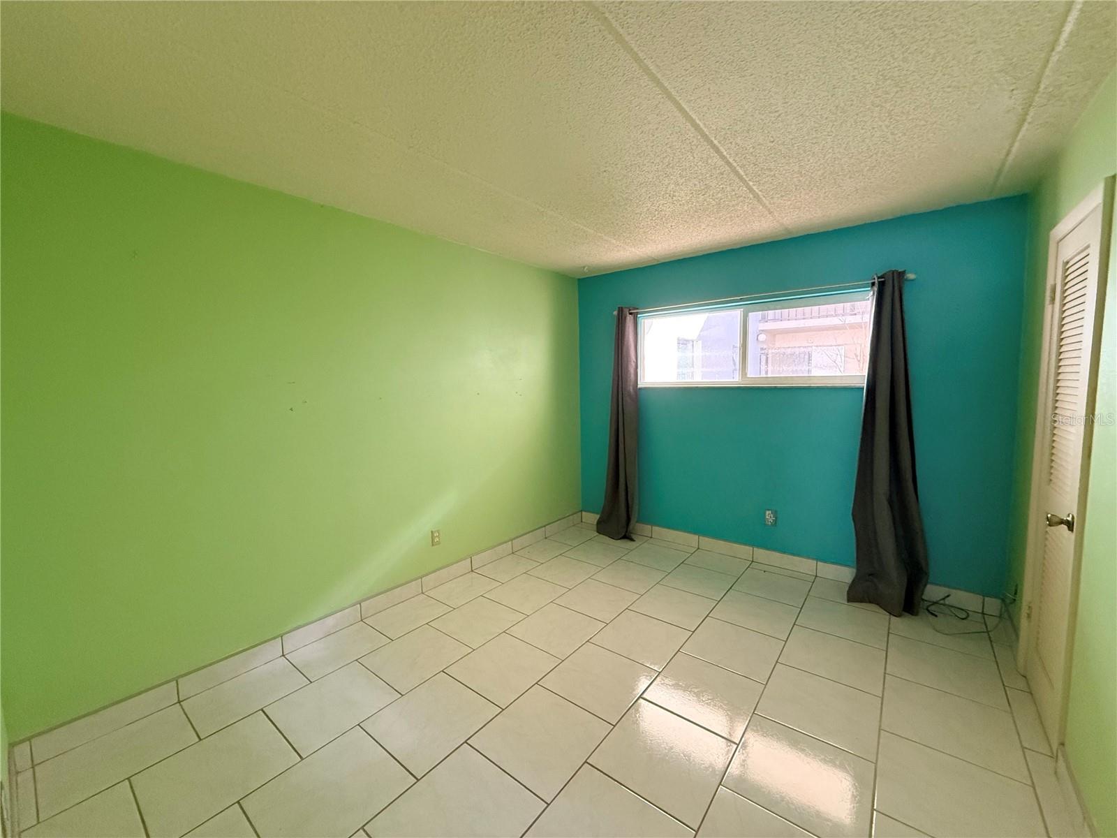 DELAND OAKS CONDO - Residential Lease