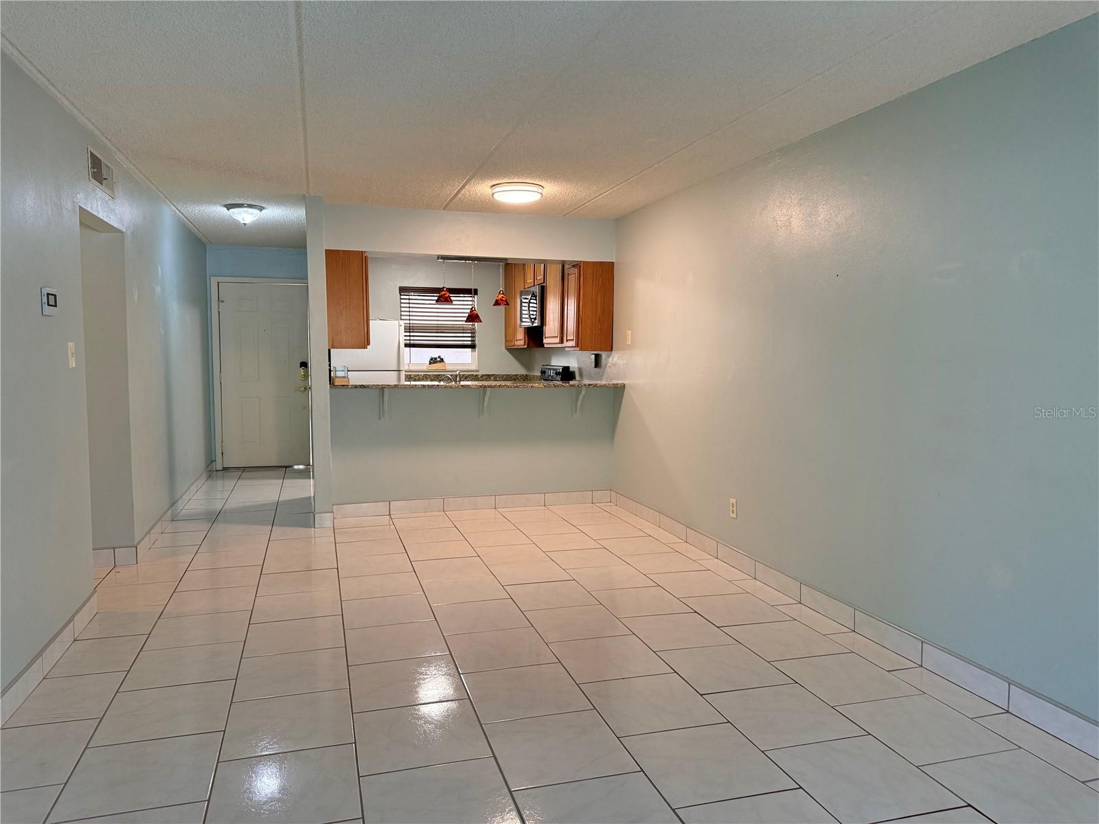 DELAND OAKS CONDO - Residential Lease