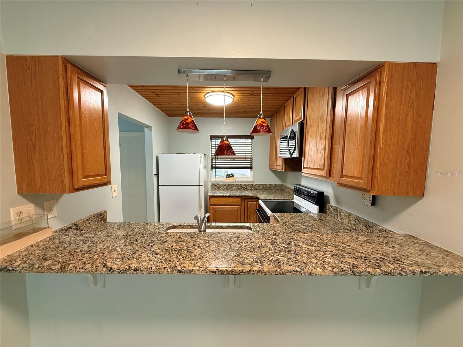 DELAND OAKS CONDO - Residential Lease