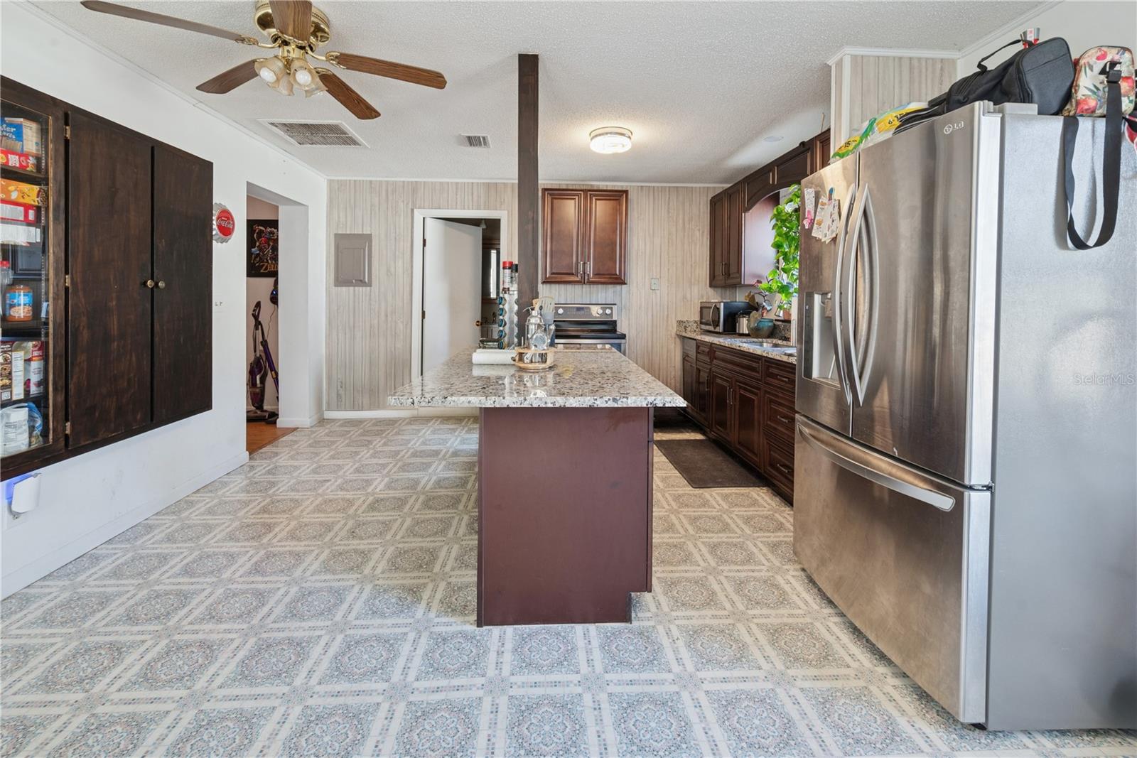 OAK RIDGE ESTATES - Residential