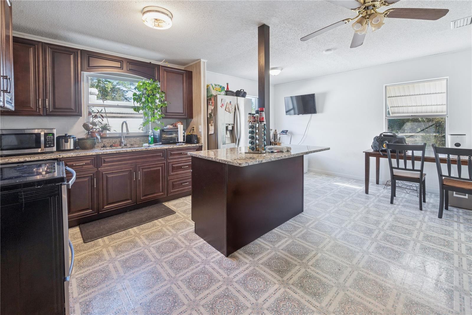 OAK RIDGE ESTATES - Residential