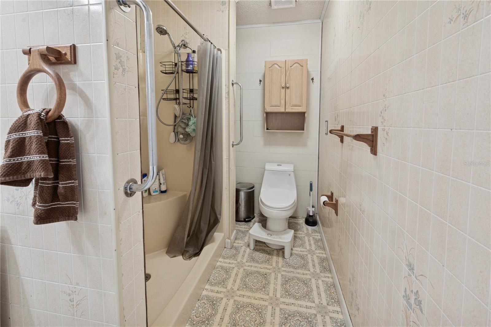 OAK RIDGE ESTATES - Residential