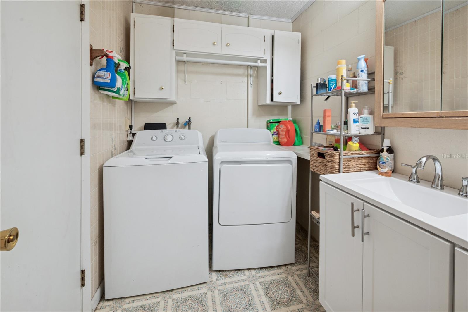 OAK RIDGE ESTATES - Residential