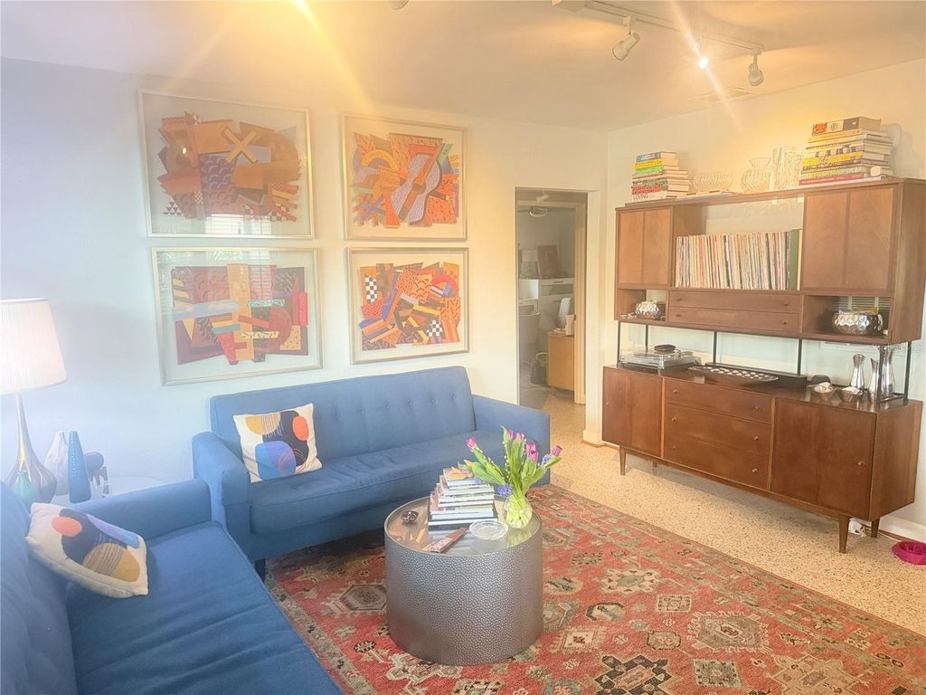 Photo of 4038 Ibis Drive, Orlando, FL 32803 (MLS # O6377838)