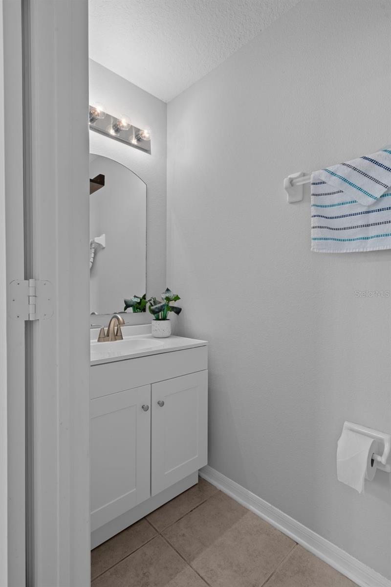 BAYSHORE POINTE TWNHMS PHAS - Residential