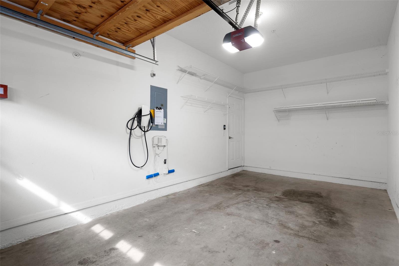 BAYSHORE POINTE TWNHMS PHAS - Residential