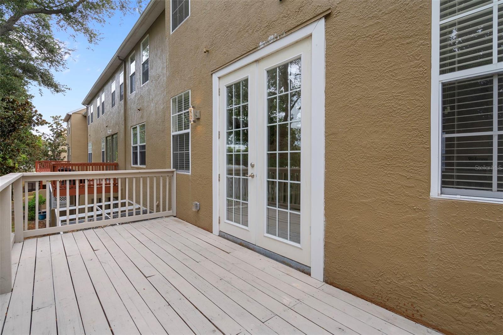 BAYSHORE POINTE TWNHMS PHAS - Residential