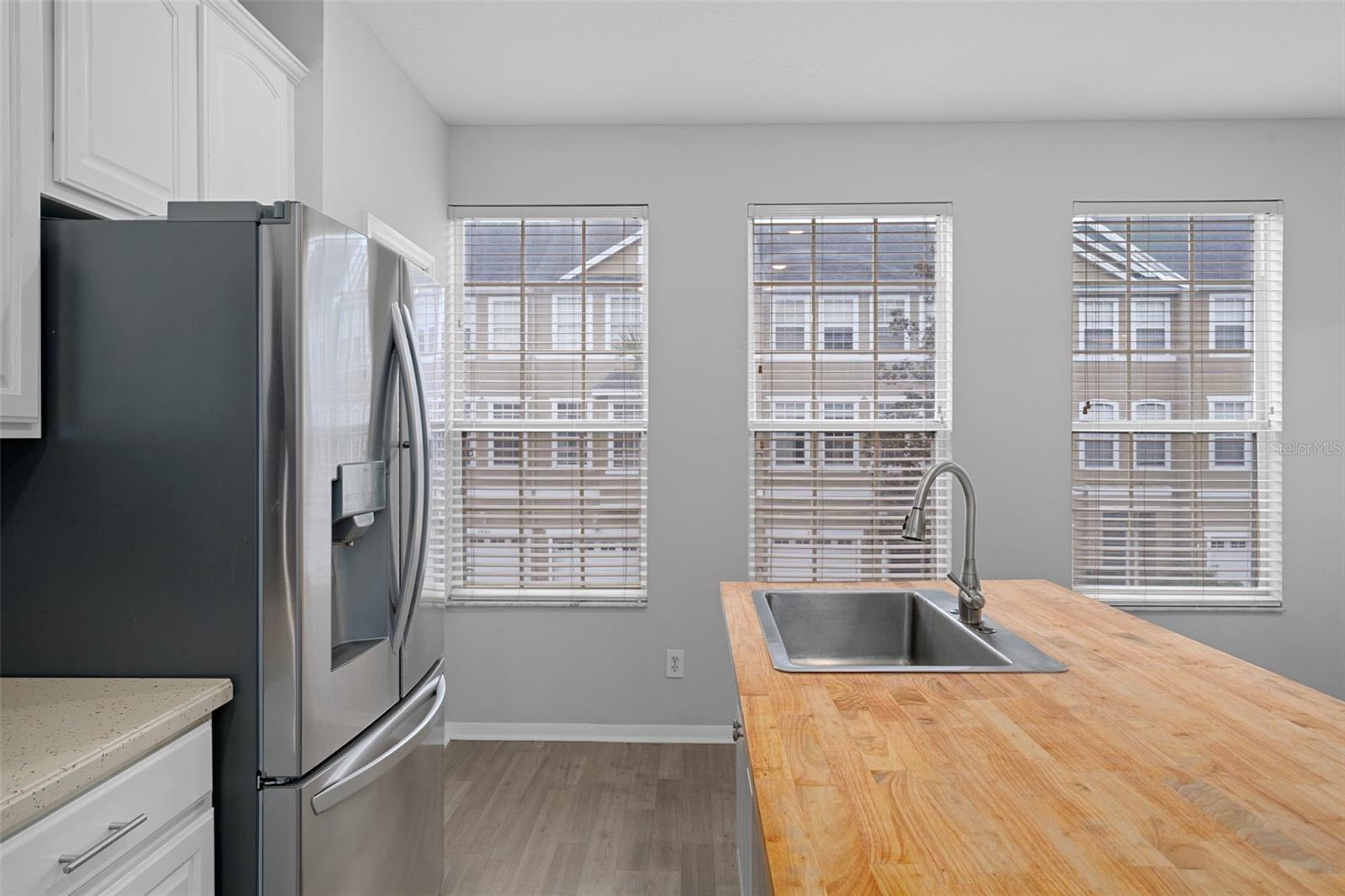 BAYSHORE POINTE TWNHMS PHAS - Residential