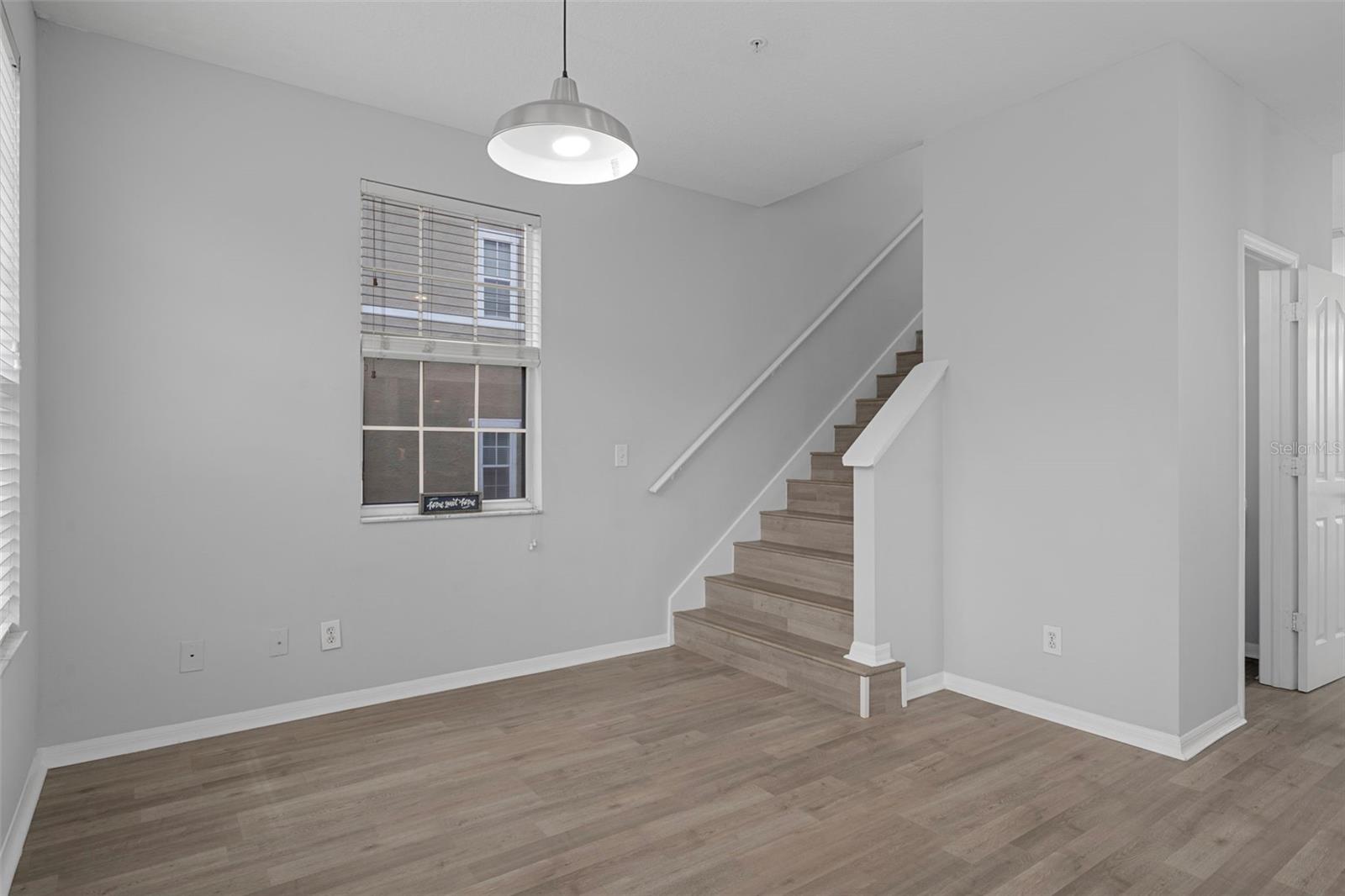 BAYSHORE POINTE TWNHMS PHAS - Residential