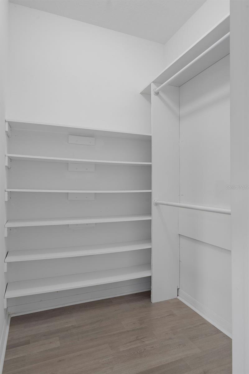 BAYSHORE POINTE TWNHMS PHAS - Residential