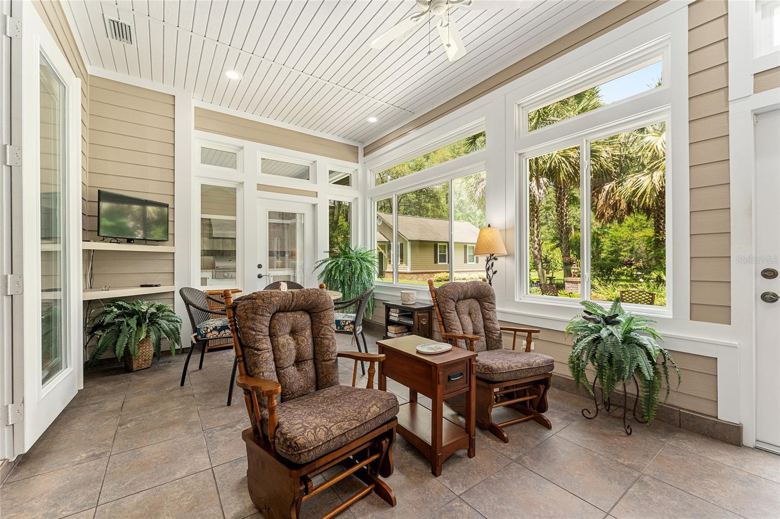 SANTA FE FOREST - Residential