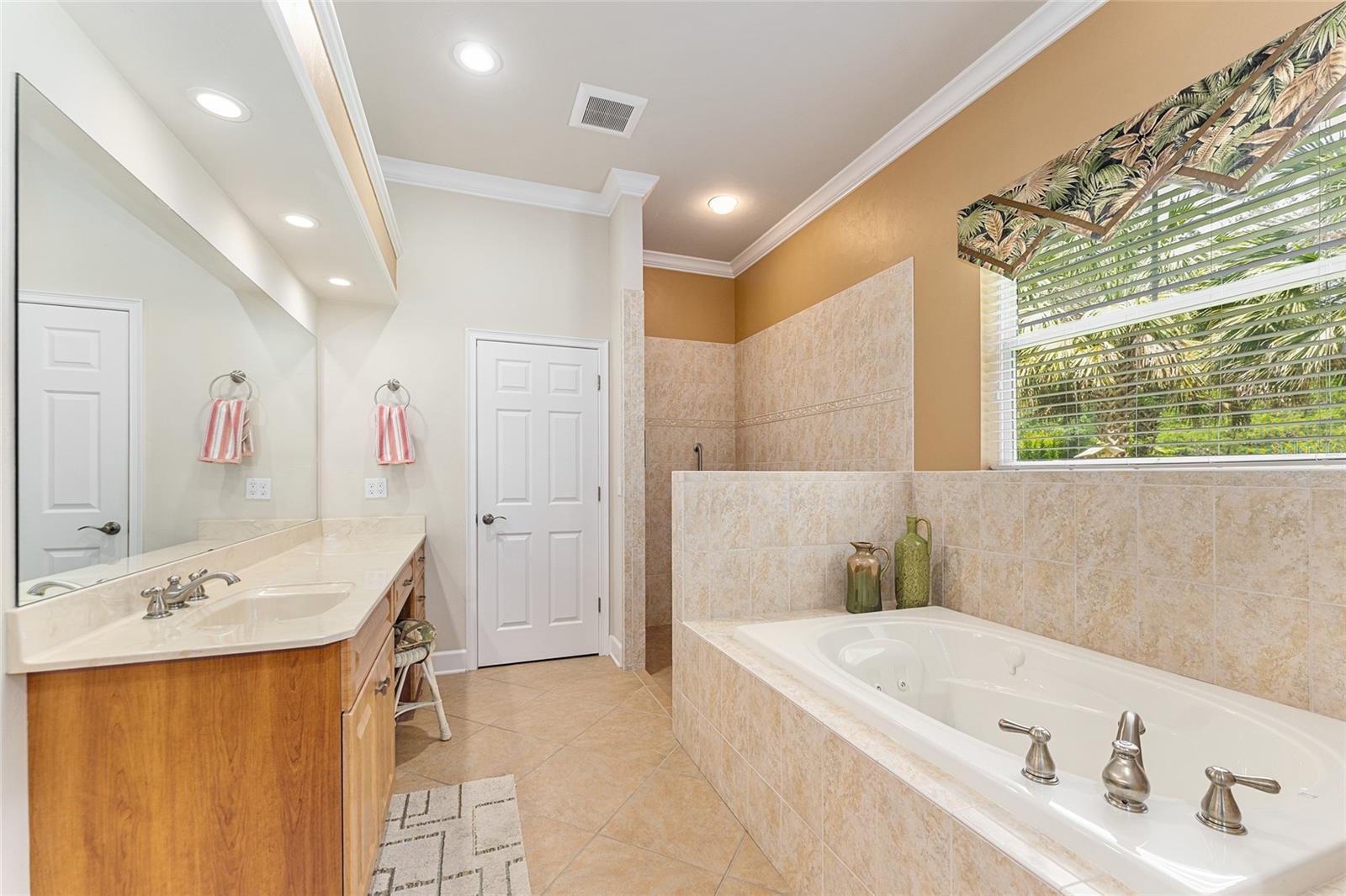 SANTA FE FOREST - Residential