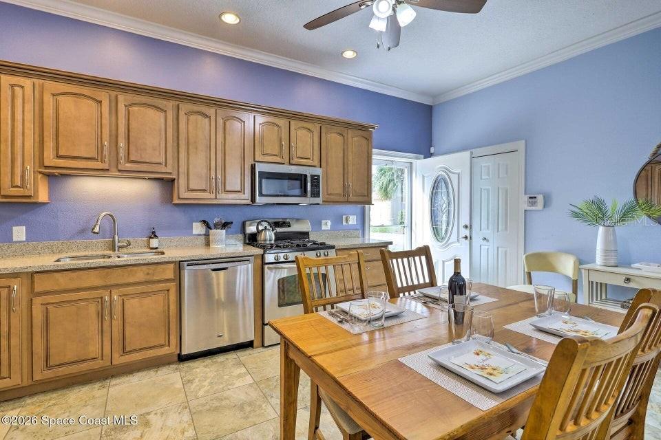 1809 MEANDER LANE 306