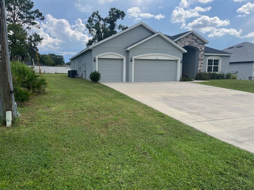 Photo of 5906 SW 115th Street Road, Ocala, FL 34476 (MLS # GC533918)