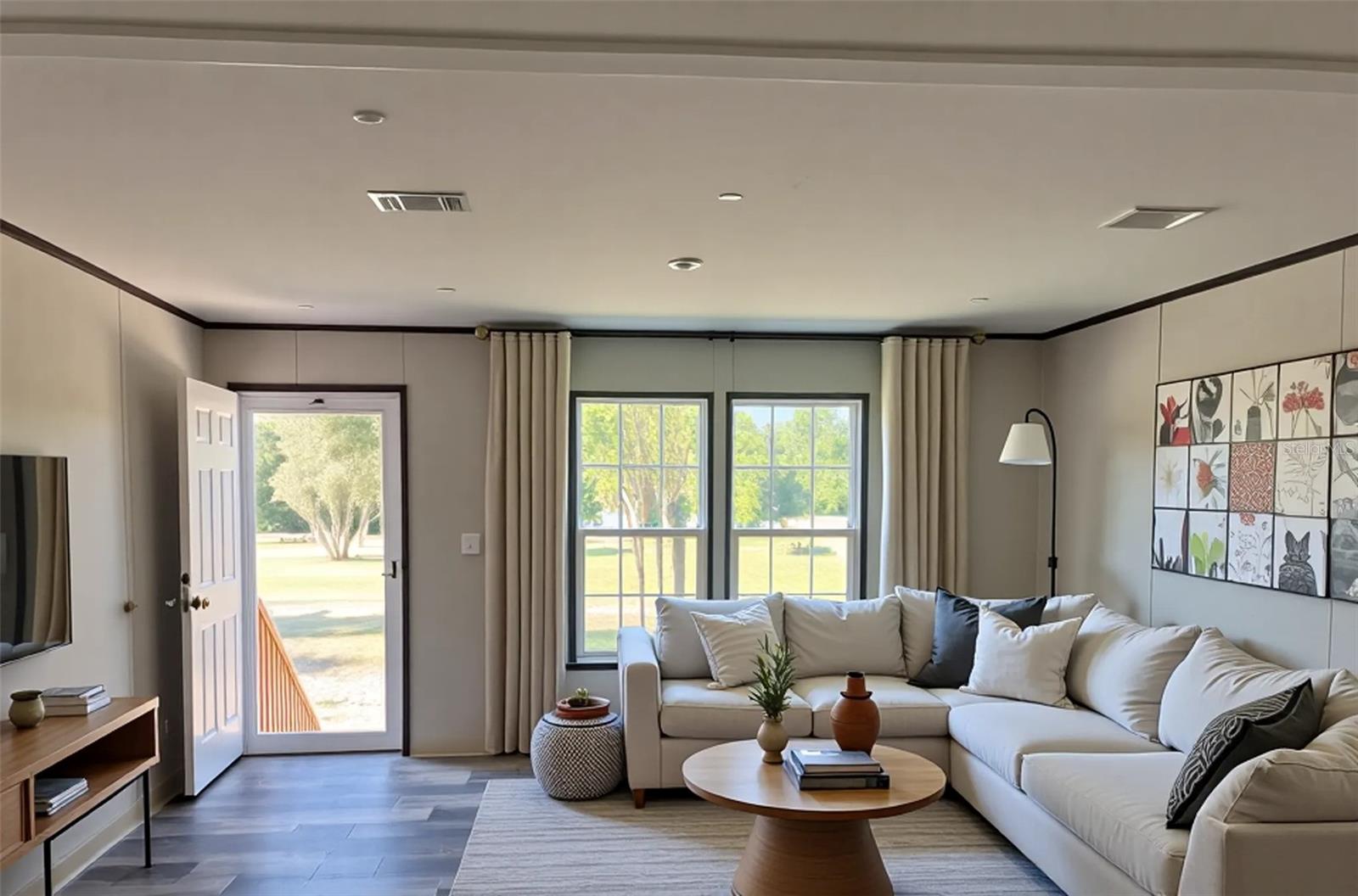 UNIVERSITY OAKS A SUB - Residential